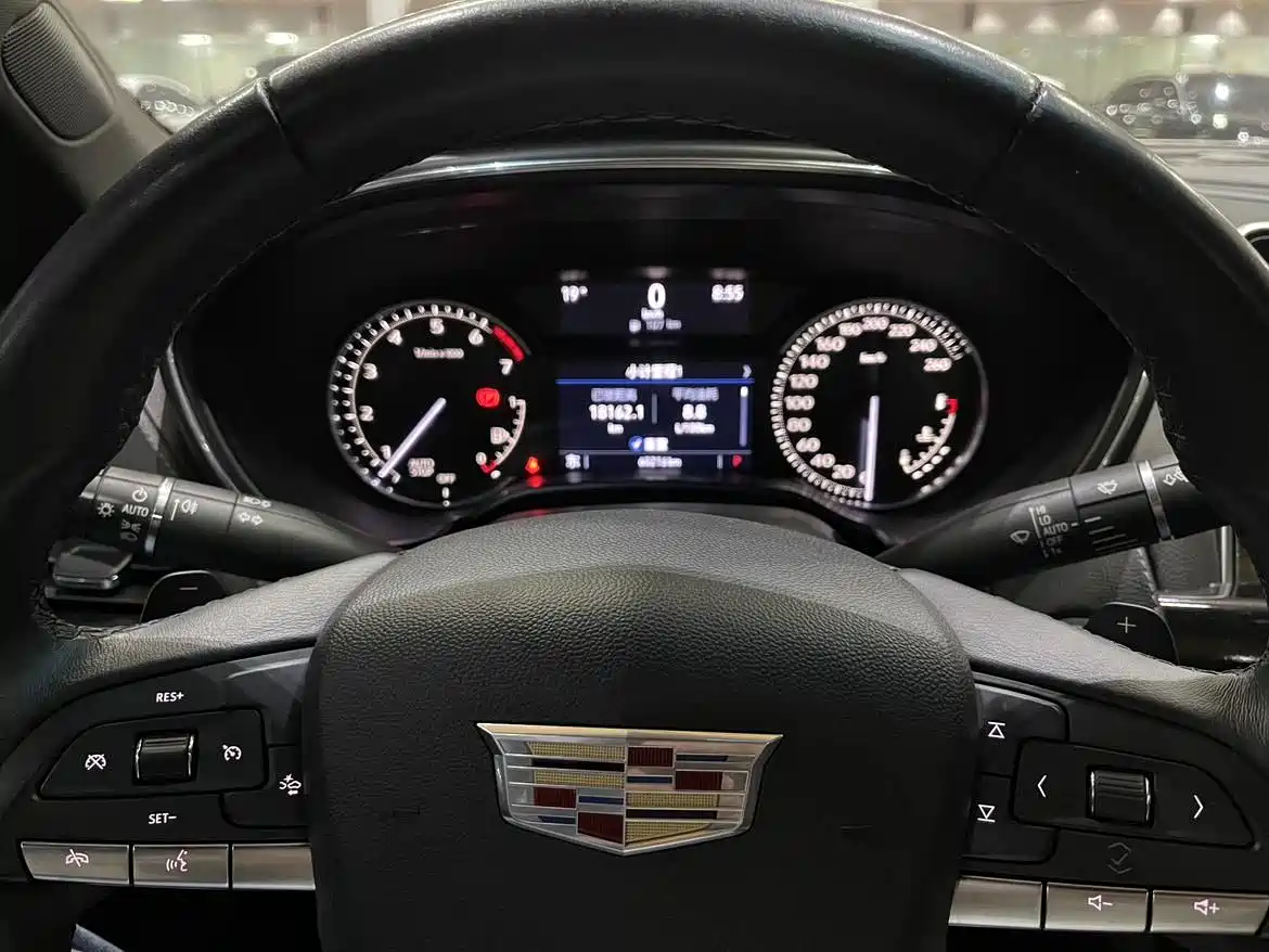 CADILLAC CT5