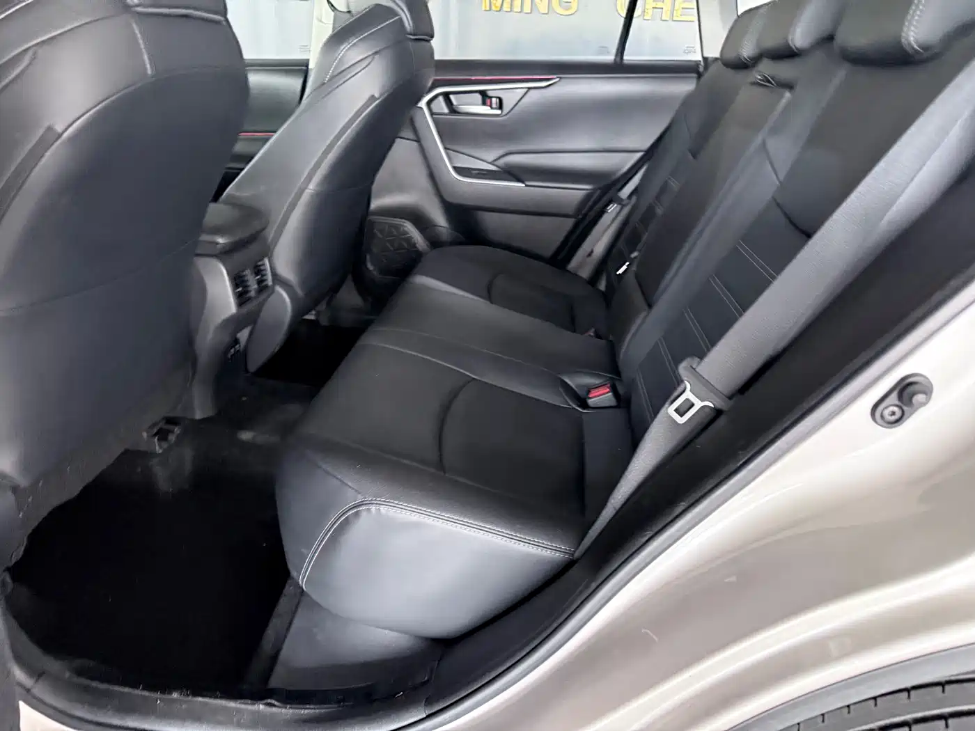Toyota Wildlander 2021 2.0L CVT 4WD Luxury Edition фото 11