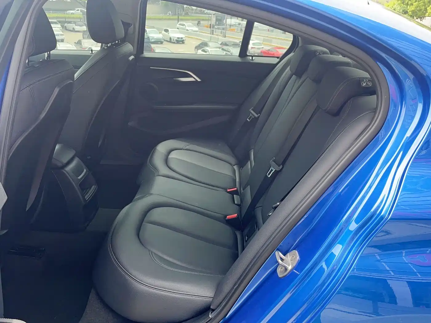 BMW 1 Series 2019 118i M Sport Package фото 9