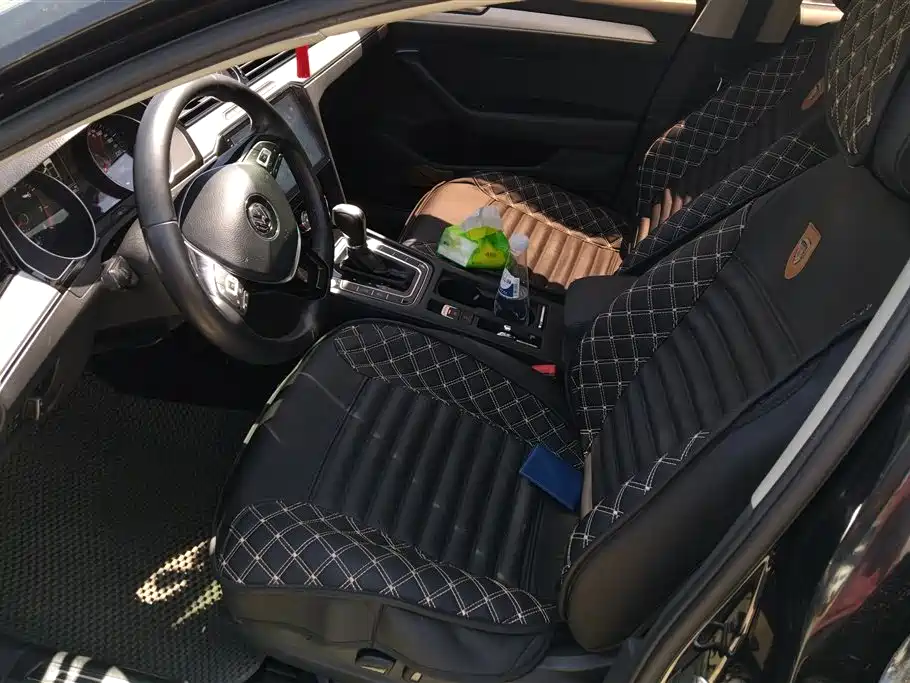 Volkswagen Magotan 2017 330TSI DSG Leading фото 9
