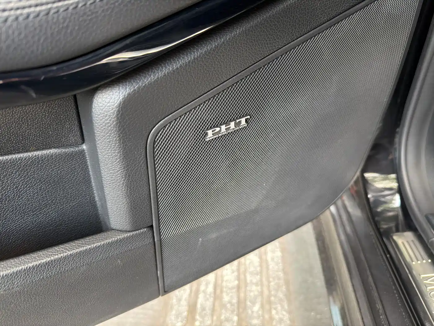 Mercedes-Benz E-Class 2015 E 260 L Sport фото 5