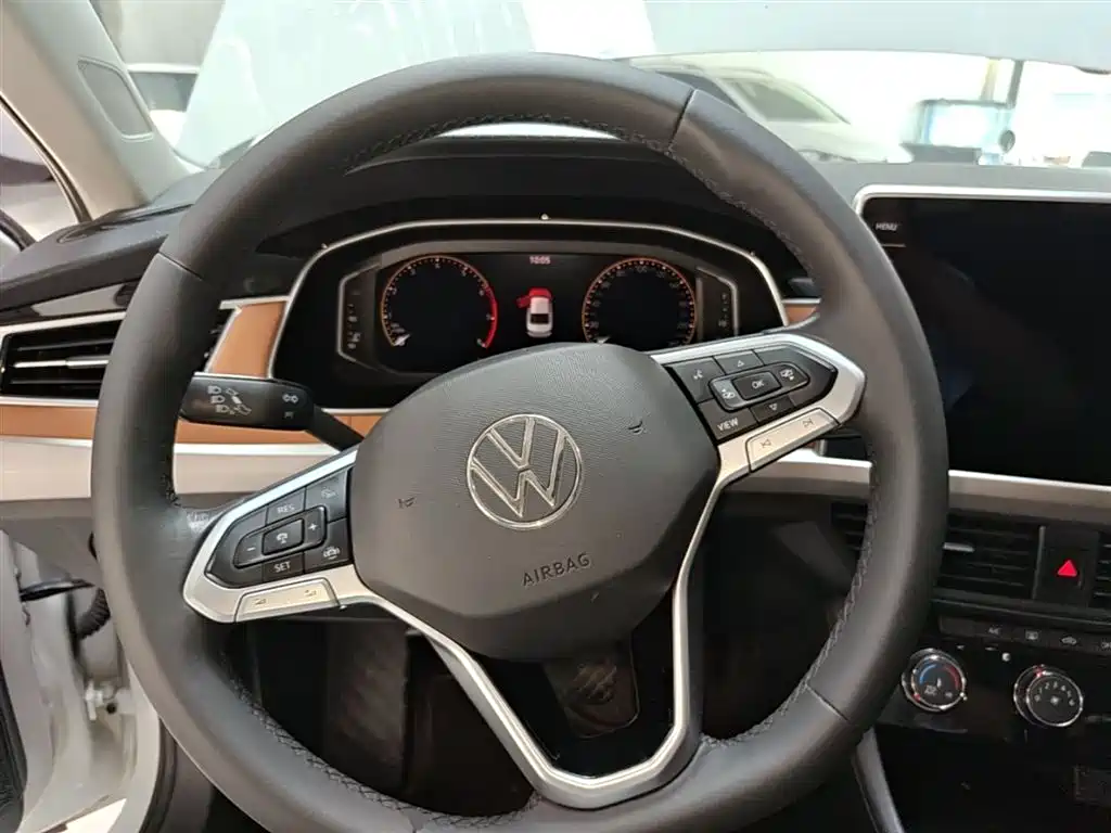Volkswagen Bora 2023 200TSI DSG Smart PRO Edition фото 11