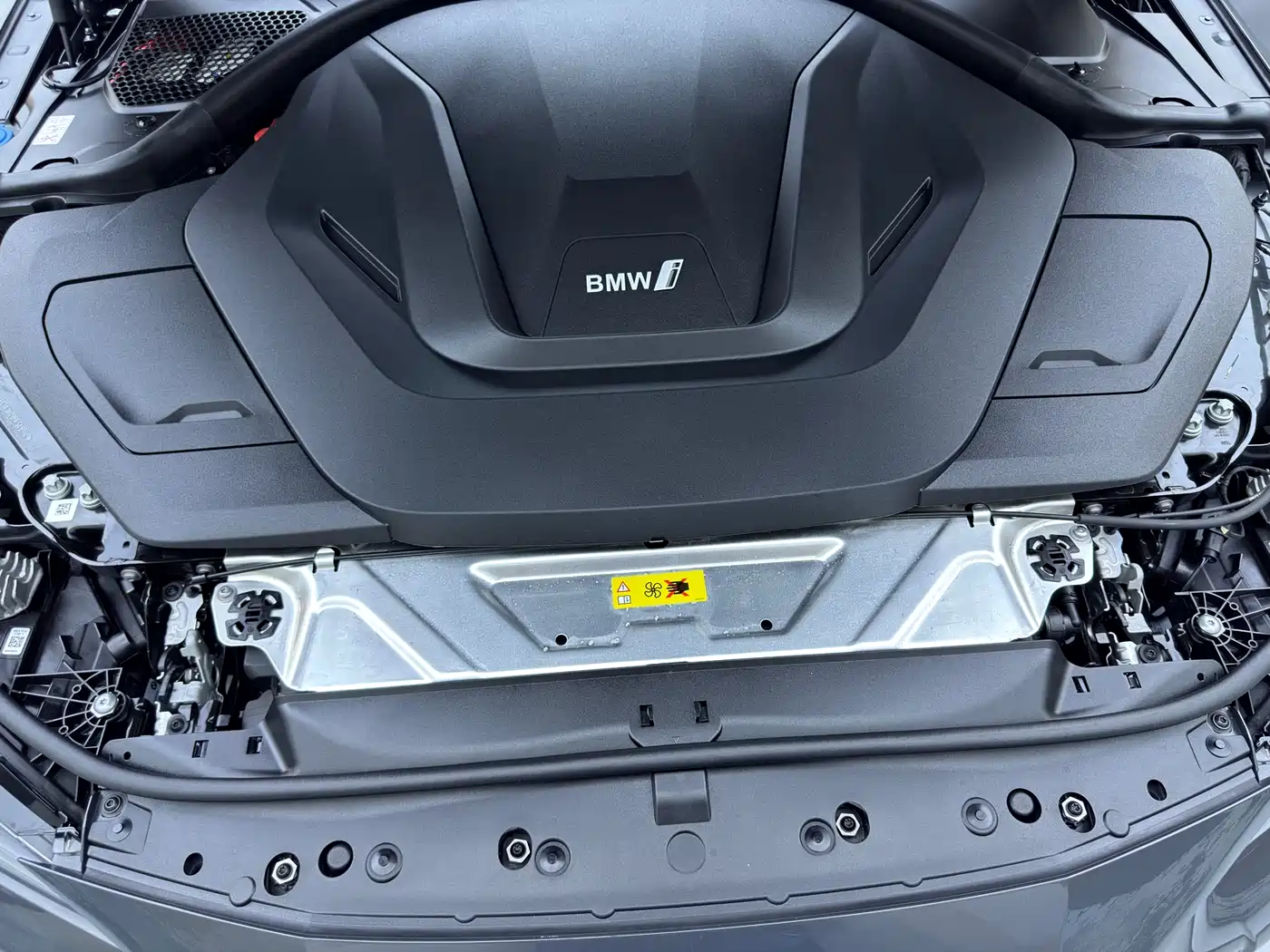 BMW i4 2023 eDrive40 фото 19