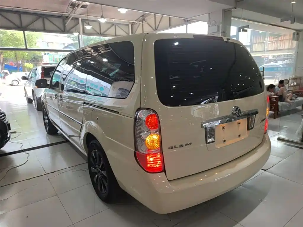 Buick GL8 2014 2.4L Classic Edition фото 5