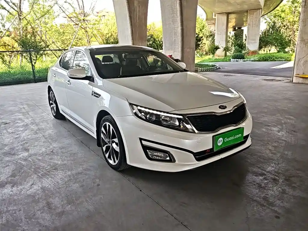 Kia K5 2014 2.0L Automatic LUXURY фото 4