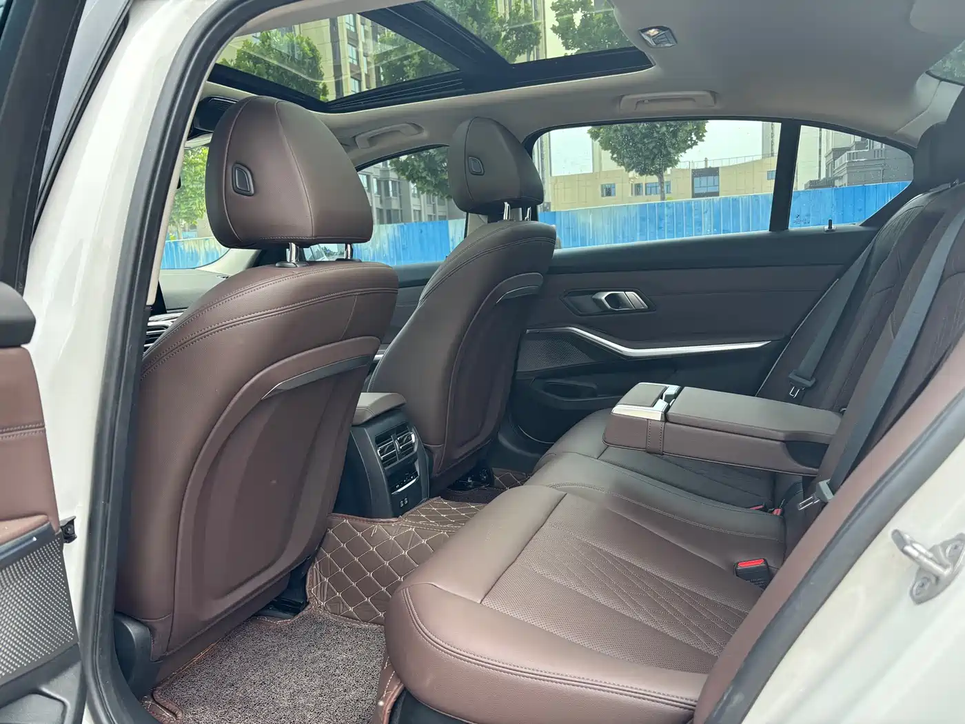 BMW i3 2024 eDrive 35 L фото 6