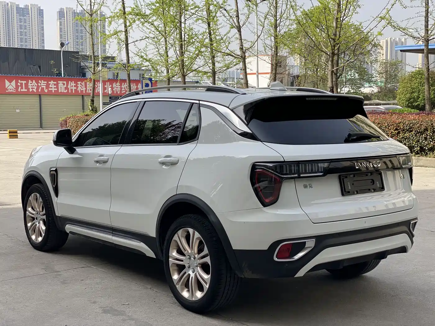 Lynk & Co 01 2017 2.0T 2WD Pro Version фото 3