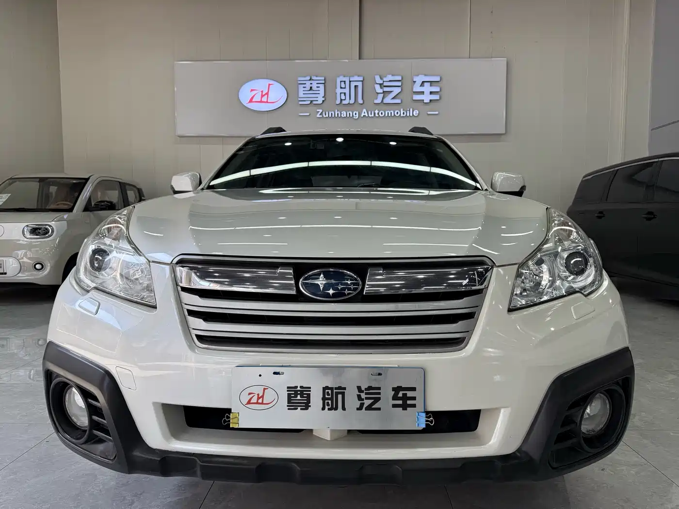 Subaru Outback 2013 2.5i Luxury Navigation Edition фото 3