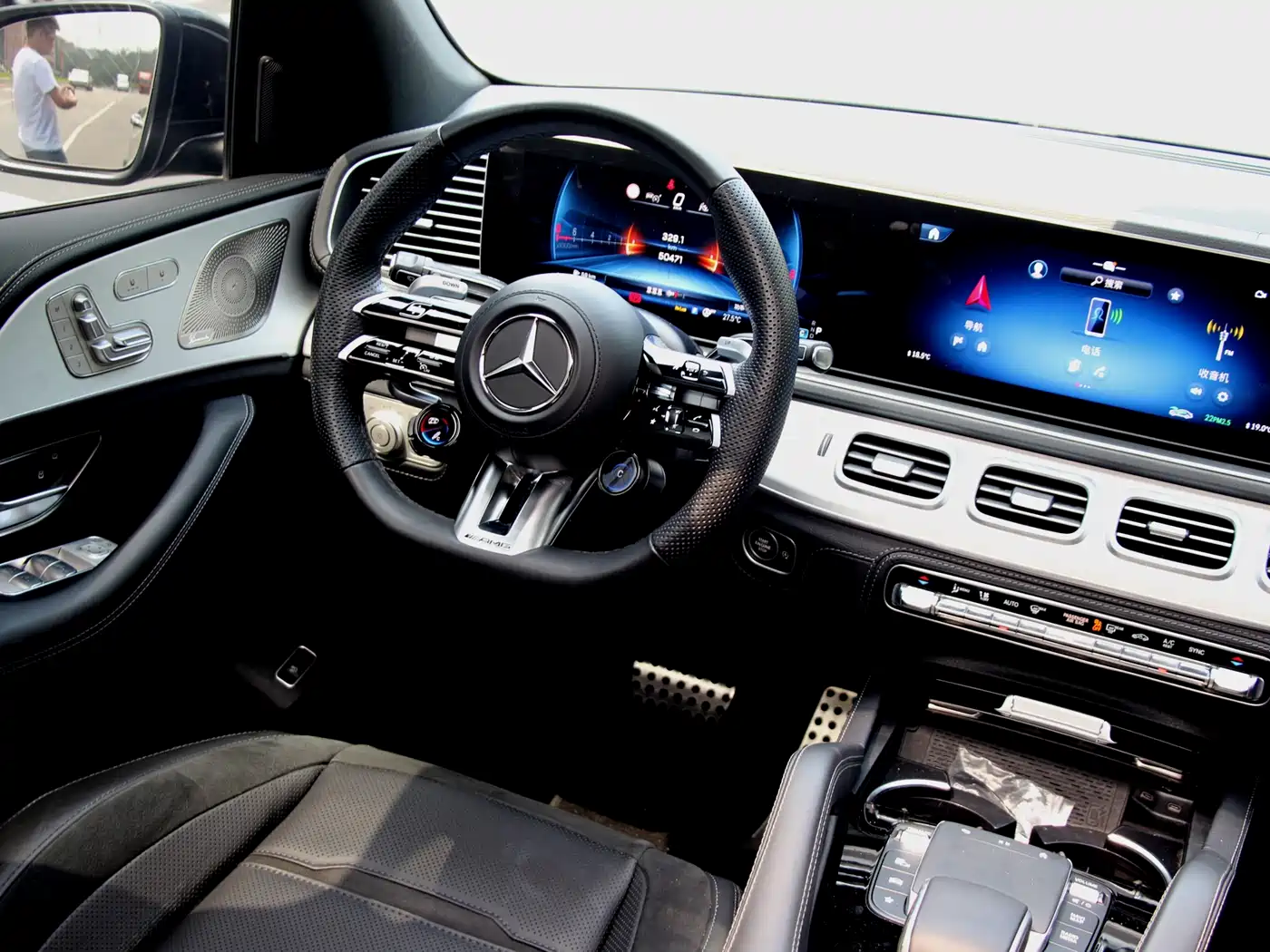 Mercedes-Benz GLE AMG 2024 AMG GLE 53 4MATIC+ фото 17
