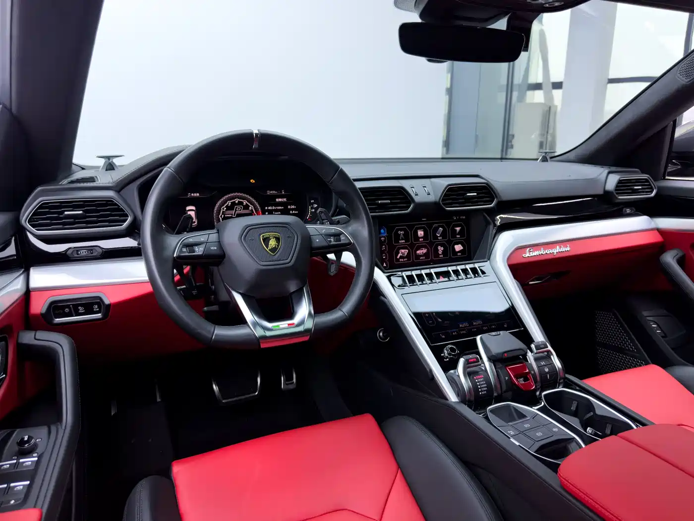 Lamborghini Urus 2018 4.0T V8 фото 18