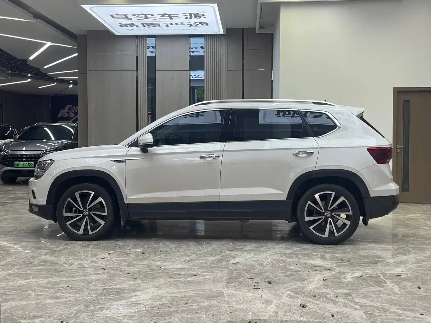 Volkswagen Tharu 2019 280TSI 2WD Luxury Edition China V фото 4
