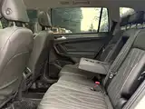 Фото 8 - Volkswagen Tiguan L
