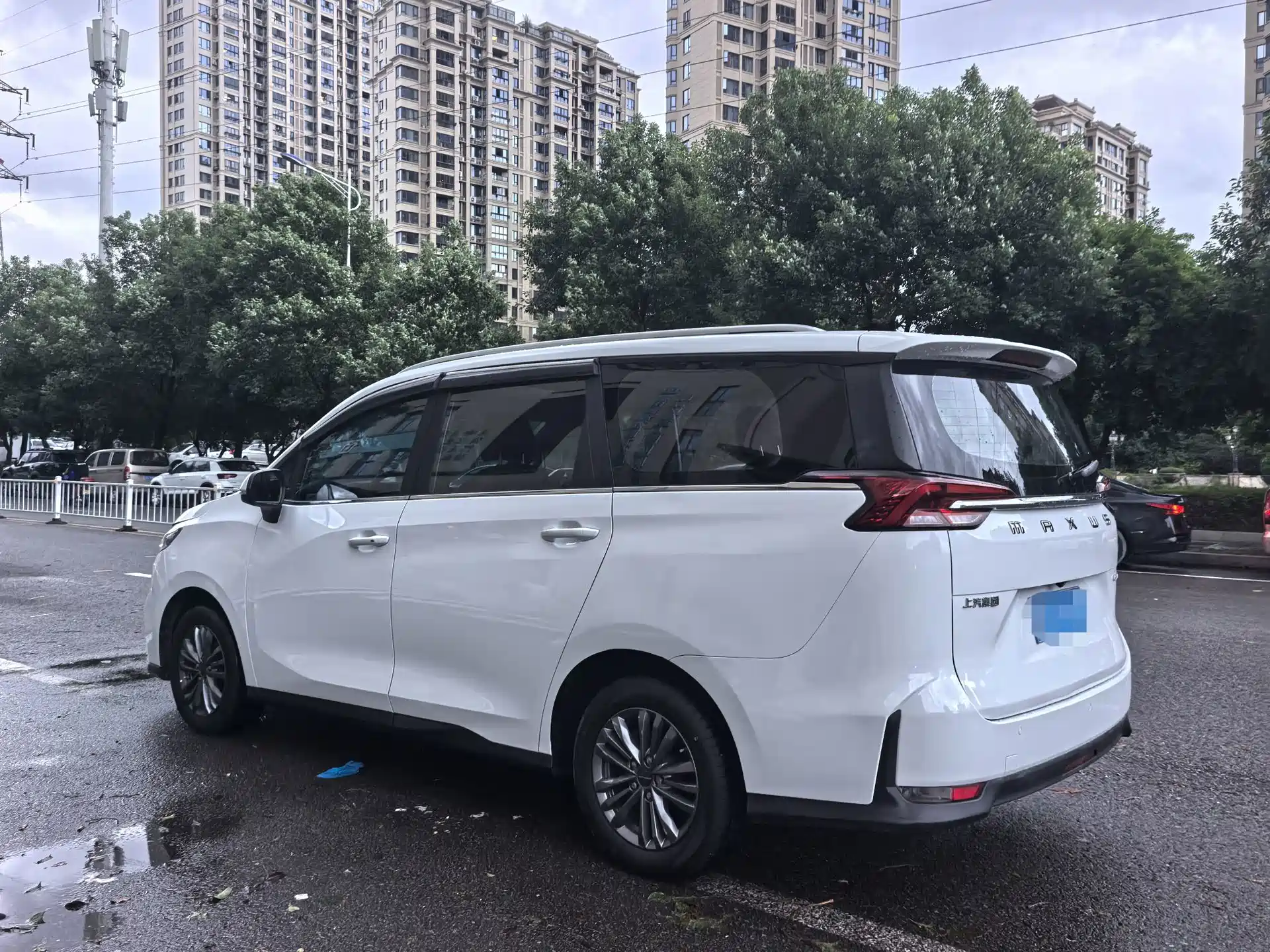 Фото 6 - Maxus Maxus G50