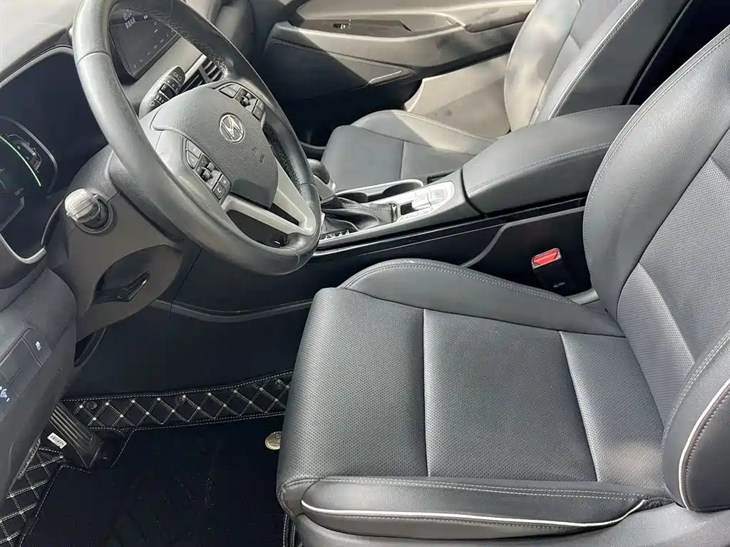 Hyundai Tucson 2019 280TGDi Dual Clutch 2WD Progressive Edition China V фото 3