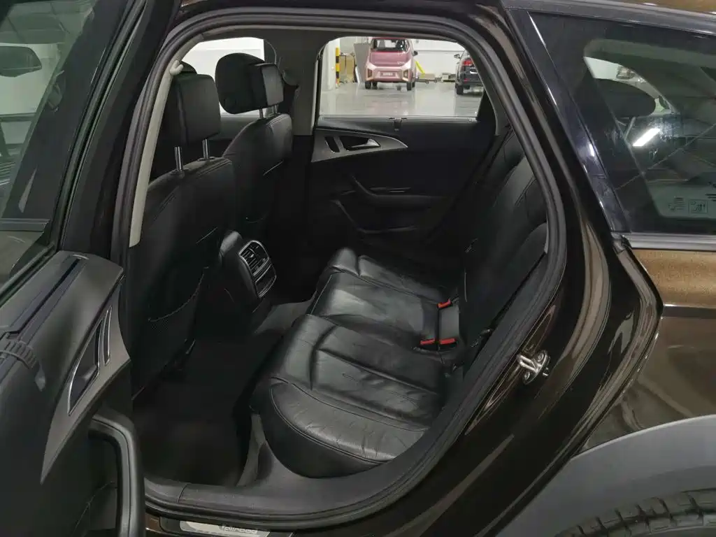 Photo 15 - Audi A6 (Import)