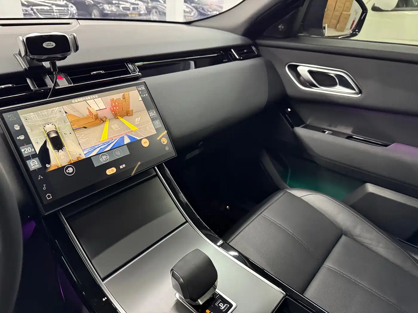 Land Rover Range Rover Velar 2025 Dynamic SE фото 14