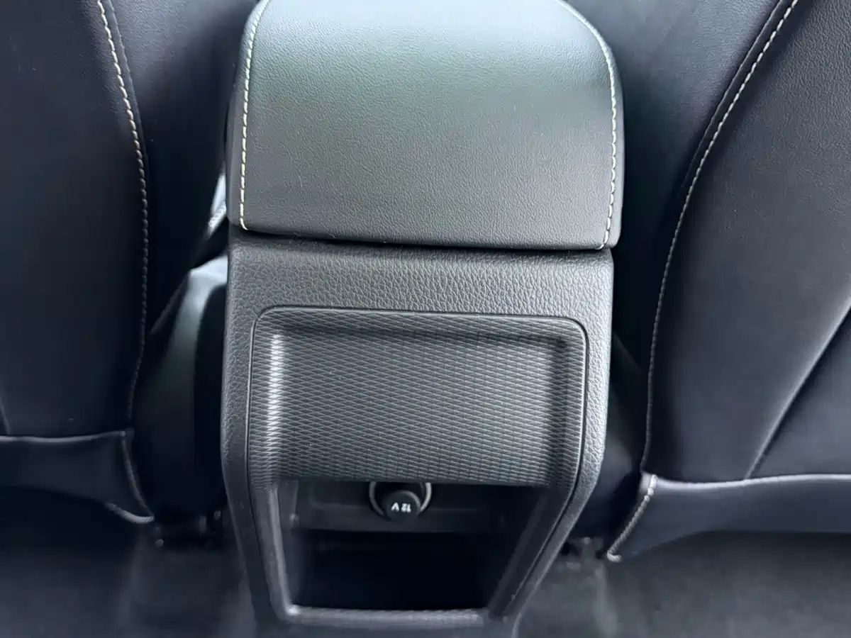 Škoda Kamiq 2022 1.5L Automatic Comfort Edition фото 19