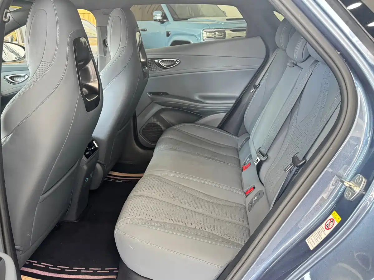 BYD Seal 06GT 2025 605 Heatwave Edition фото 9