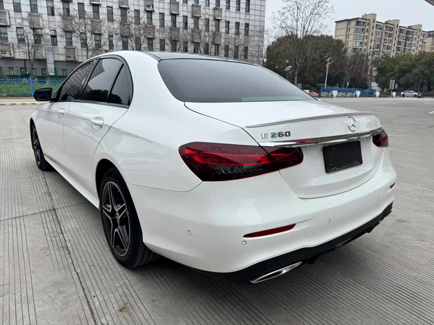  E CLASS
