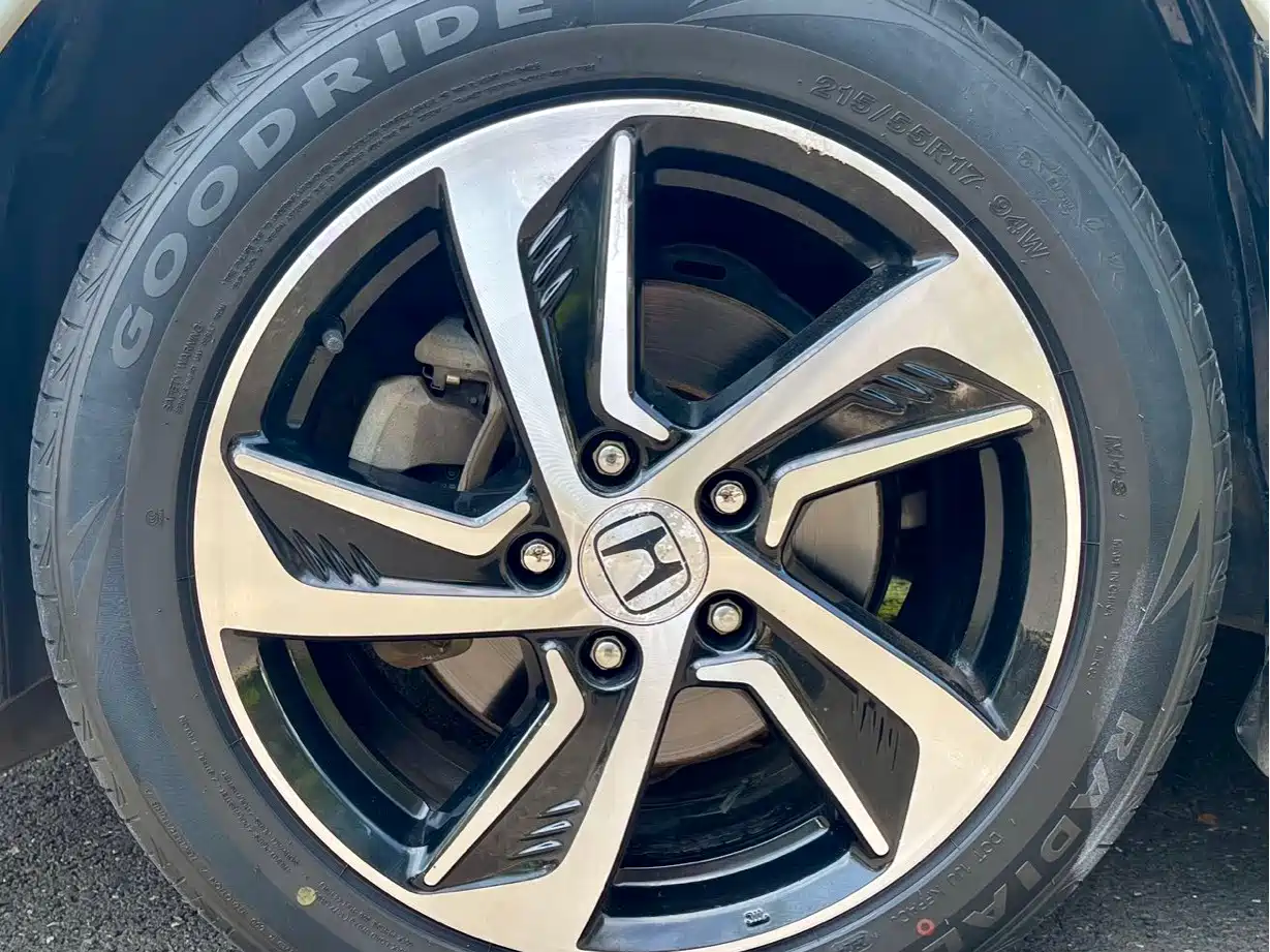 Фото 11 - Honda Odyssey