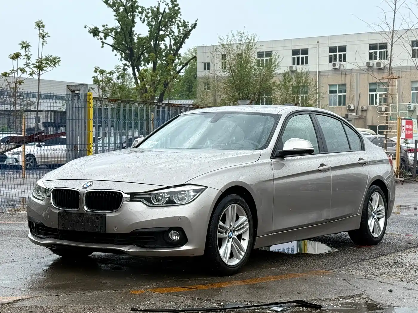 BMW 3 Series 2016 320i Fashion Model