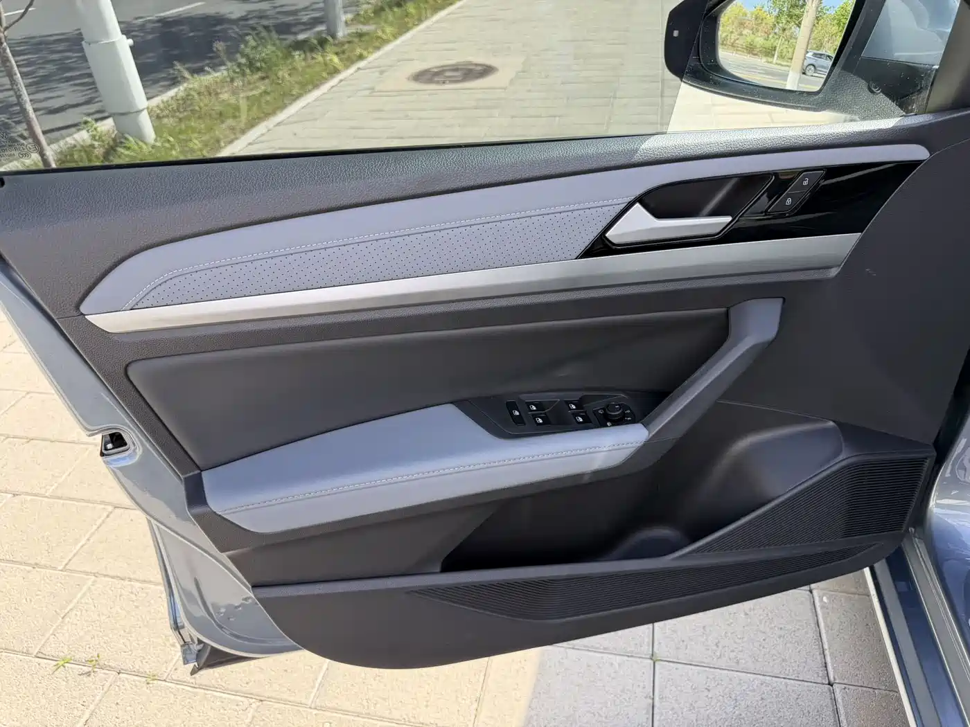 Volkswagen Lavida 2023 1.5L Auto Five Million Edition фото 13
