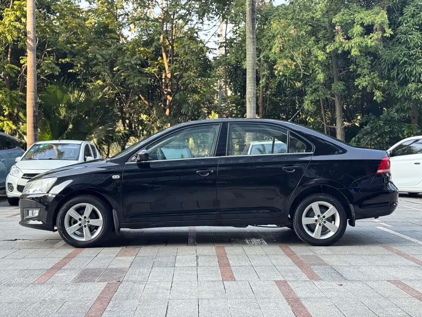Volkswagen Santana 2015 1.6L Automatic Comfort Edition фото 5