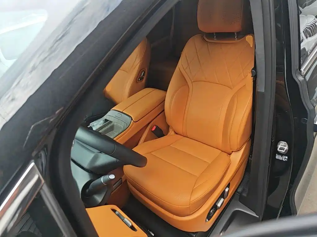 WEY Alpine 2026 2025 AWD Alpine 8