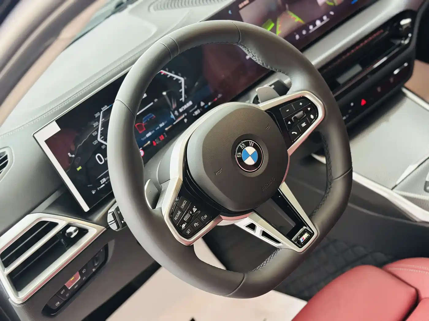 BMW 3 Series 2025 330Li M Sport Night Edition фото 15