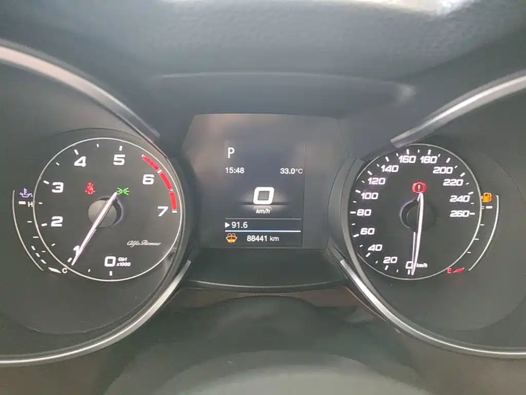 Alfa Romeo Stelvio 2019 2017 2.0T 200HP Elite