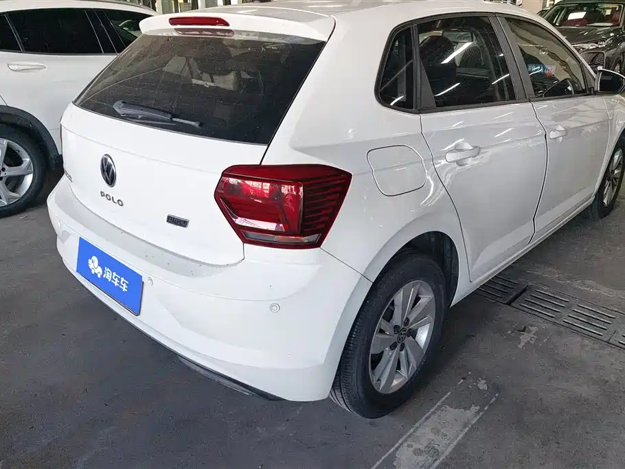 Volkswagen Polo 2023 Plus 1.5L Automatic Panorama Enjoyment Edition фото 3