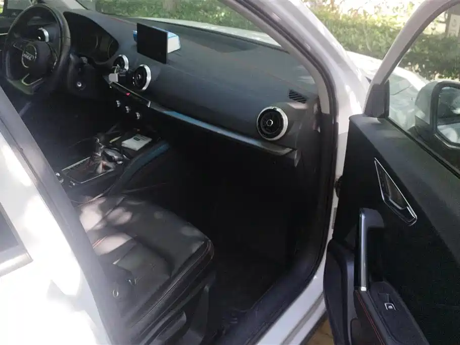 Audi Q2L 2022 35 TFSI Progressive Dynamic фото 8