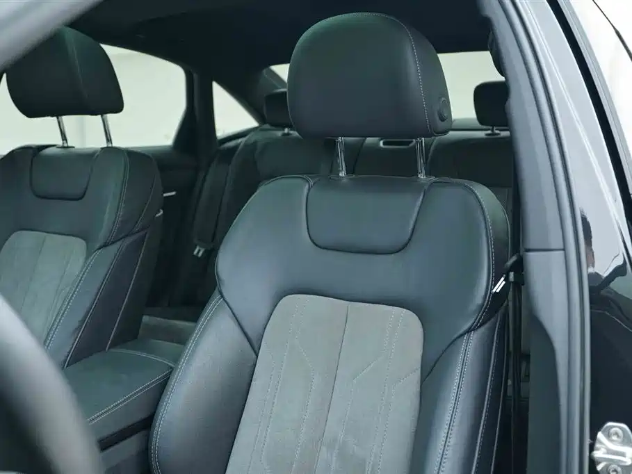 Audi A6L 2022 40 TFSI Luxury Dynamic фото 14