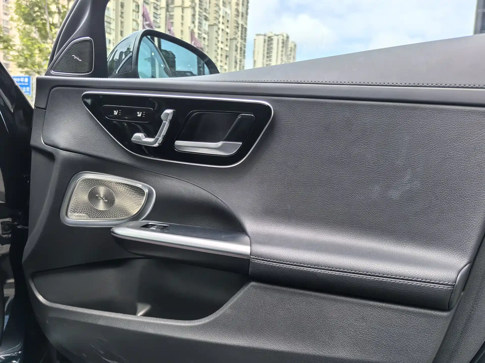 Фото 18 - Mercedes-Benz C-Class