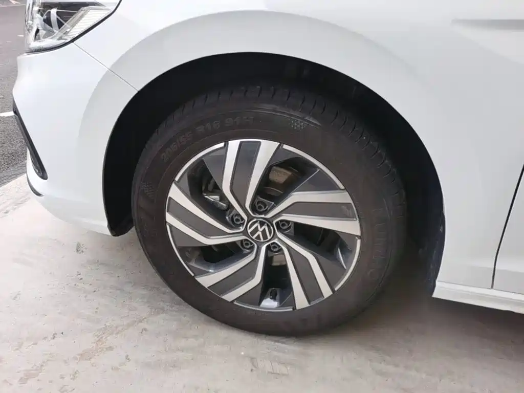 Volkswagen Bora 2025 2025 200TSI DSG Joy Ride Navigation Edition