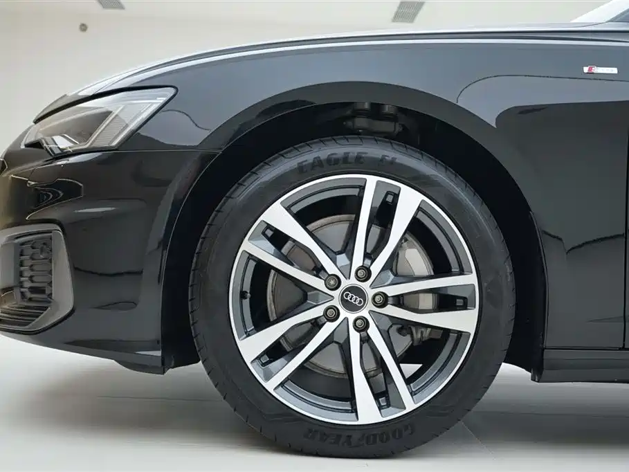 Audi A6L 2022 40 TFSI Luxury Dynamic фото 16
