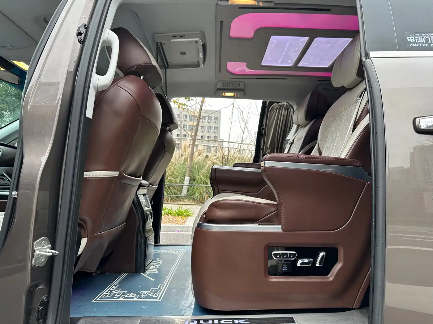 Buick GL8 2021 Land Business Class 652T Smart Luxury фото 9