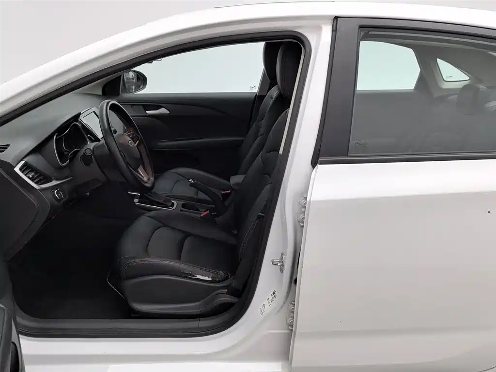 Chevrolet Monza 2019 Redline 320T DCT Joy Edition China VI фото 10