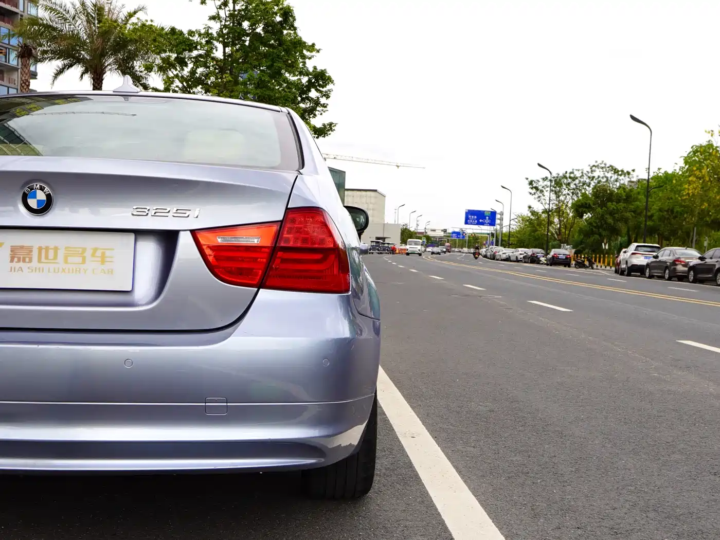 BMW 3 Series (Import) 2010 325i Luxury фото 28