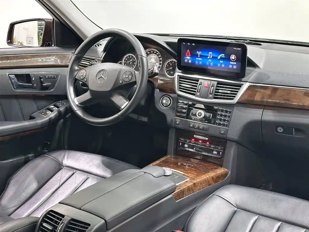 Mercedes-Benz E-Class 2013 E 300 L Elegance фото 15