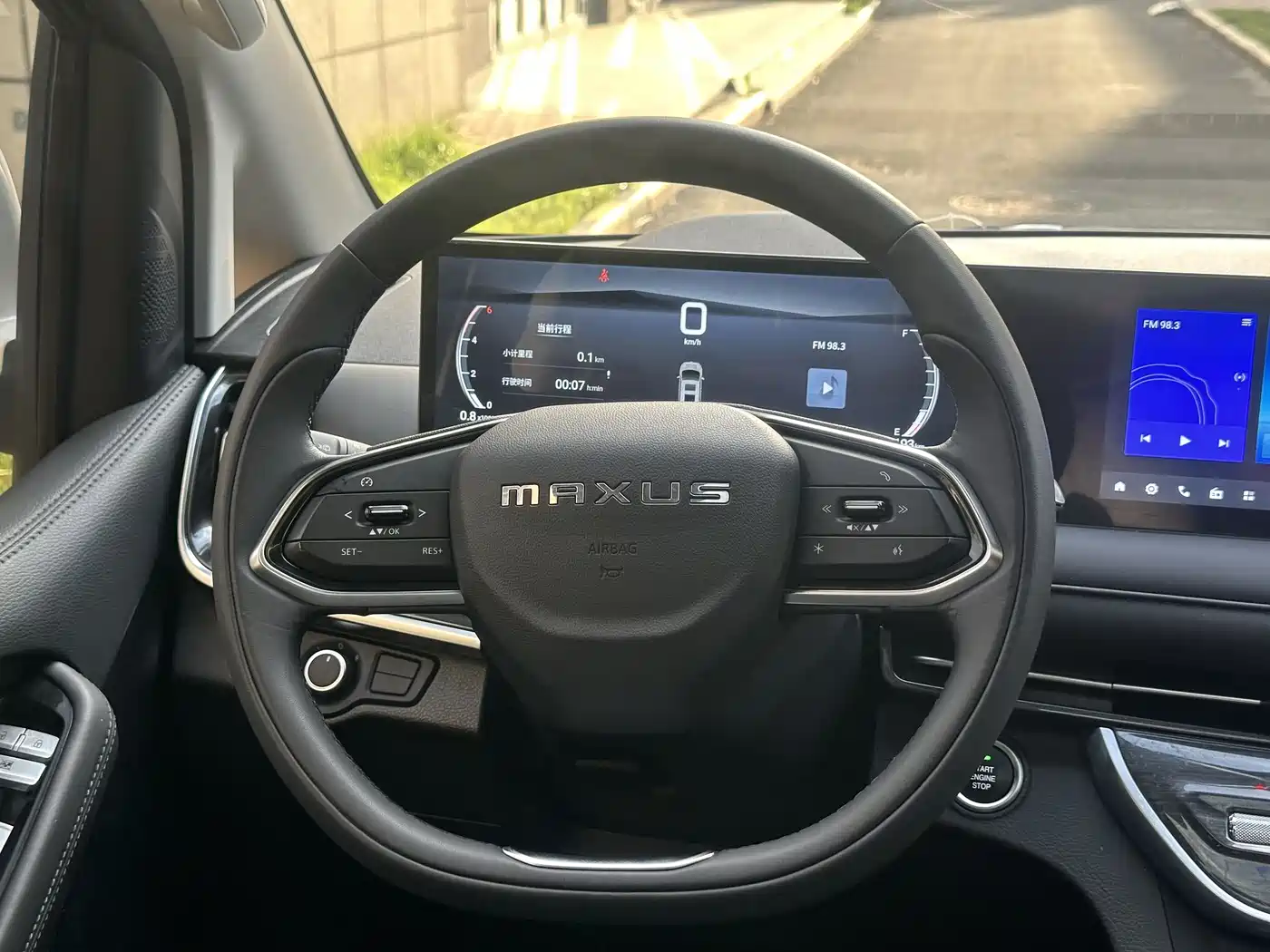 SAIC Maxus Maxus G10 2025 MAX 2.0T Automatic Luxury Edition Diesel 7-Seater фото 9