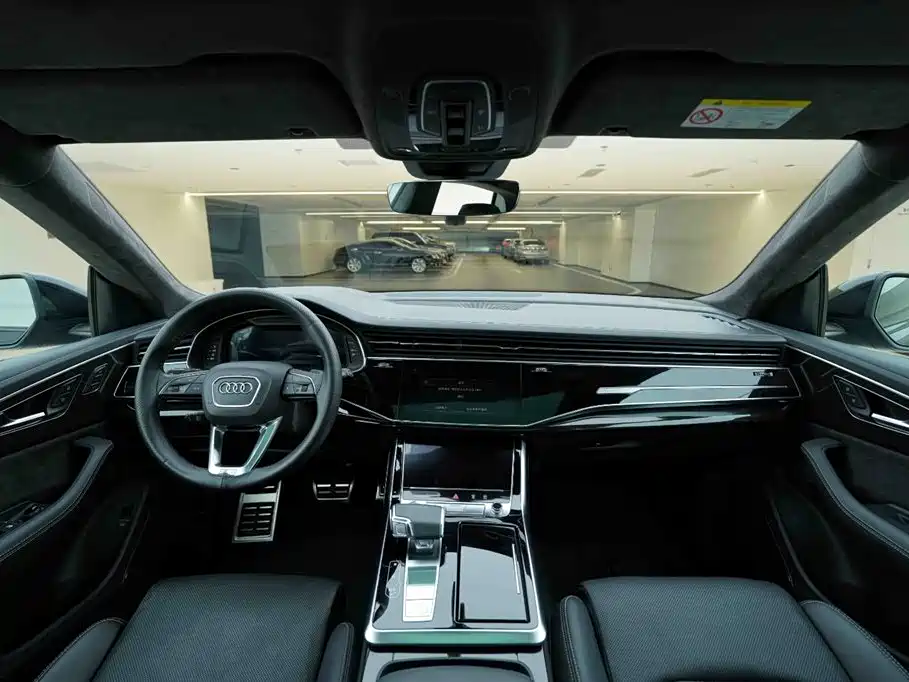Audi Q8 2022 55 TFSI Exclusive Dynamic фото 20