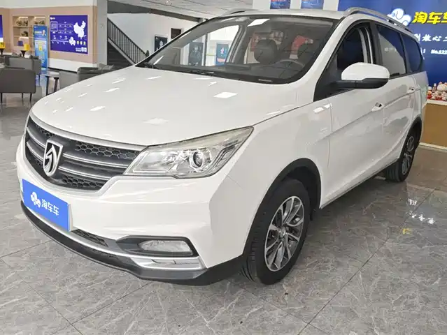 Baojun 730 2019 1.5T Manual Fashion Edition 7-Seater China VI