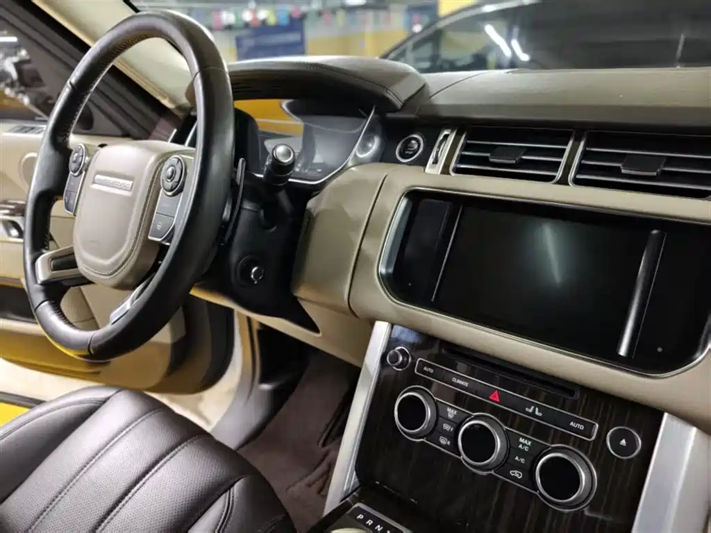 Land Rover Range Rover 2017 3.0 SC V6 Vogue фото 8