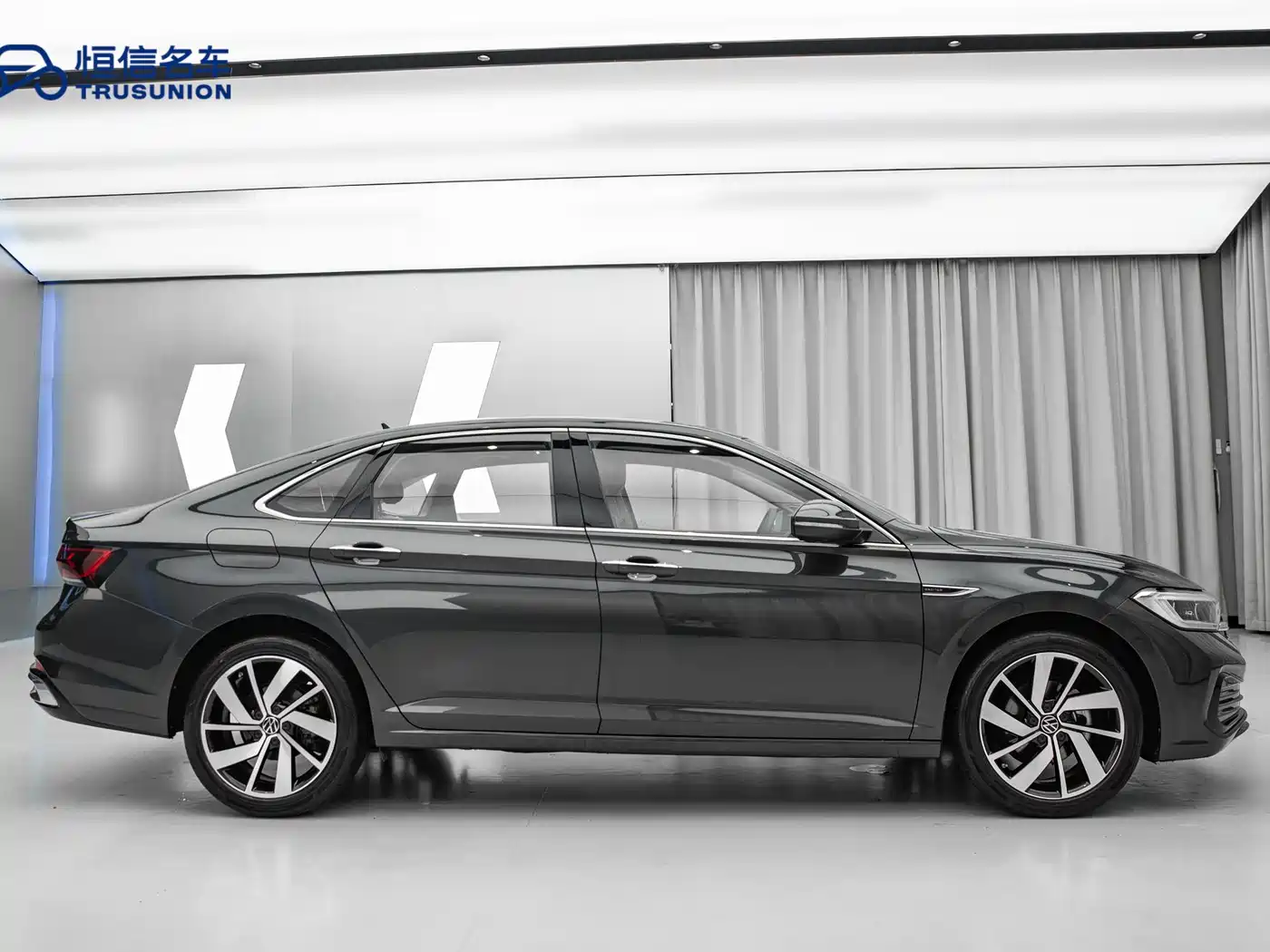 Volkswagen Sagitar 2023 300TSI DSG Excellence Edition фото 7