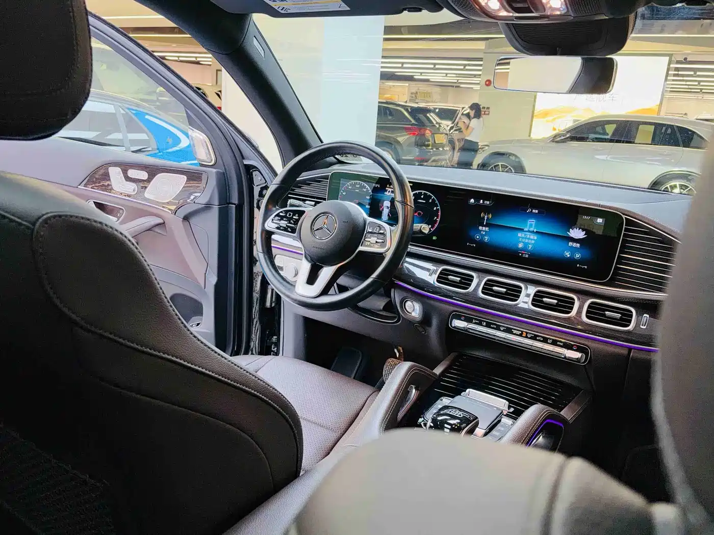 Mercedes-Benz GLS 2022 Facelift GLS 450 4MATIC Luxury фото 18
