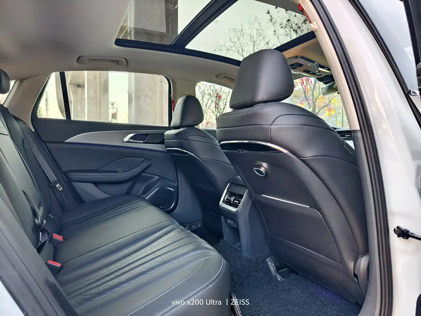 Hongqi H5 2023 2.0T Auto Smart Connect Flag Comfort фото 10