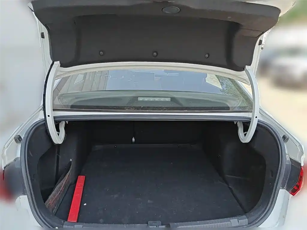 Volkswagen Bora 2023 200TSI DSG Yuexing PRO Edition фото 10