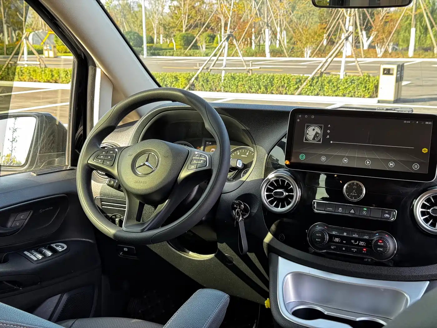 Mercedes-Benz Vito 2021 2.0T Elite 7-Seater фото 8