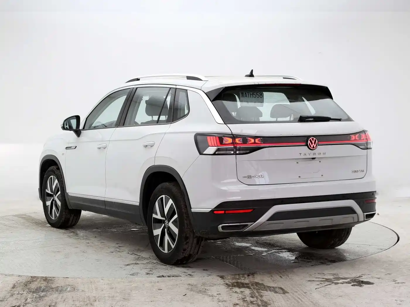 Volkswagen Tayron 2023 280TSI 2WD Luxury Plus Advanced Edition фото 5